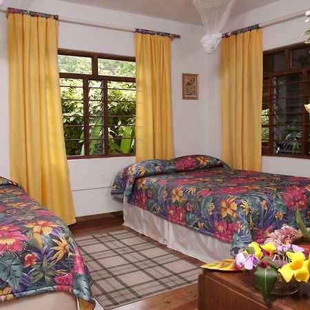 Forres Park Hotel 킹스톤 외부 사진
